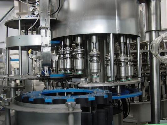 40 equipo embotellador de relleno del jugo de la pequeña escala de la cabeza 16000 BPH